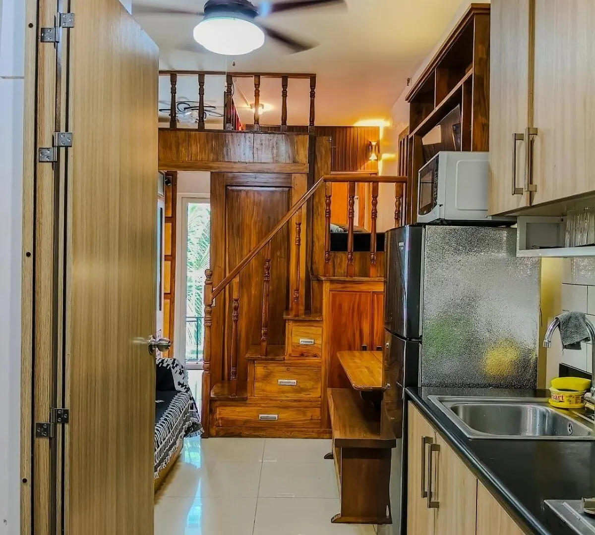 Shore Residence Tower 1 D2 Manila Apartment